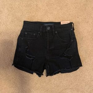 • Aeropostale Shorts •